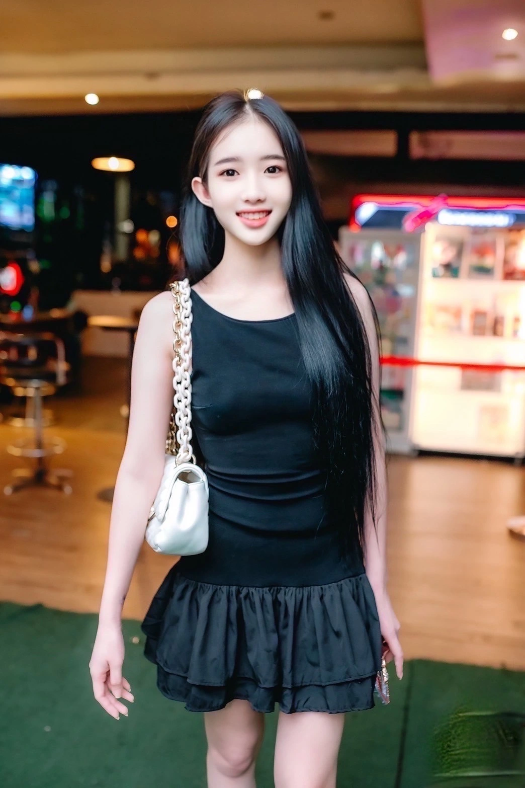 น้อง สกาย ไซด์ไลน์ตรงปก รับงาน ตากสิน  ฟิวแฟน เด็กเอ็น เรท 1,300 บาท