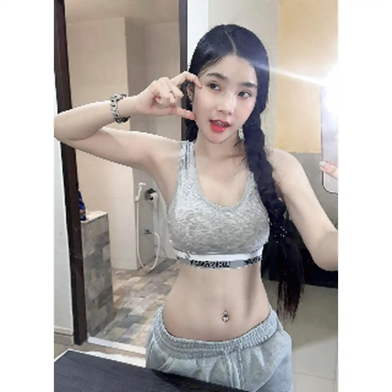  น้อง ใบชา ⭐️มาใหม่  ไลฟ์สไตล์สุดน่ารัก รับงาน ชลบุรี - ไซด์ไลน์ตรงปก Fanschao