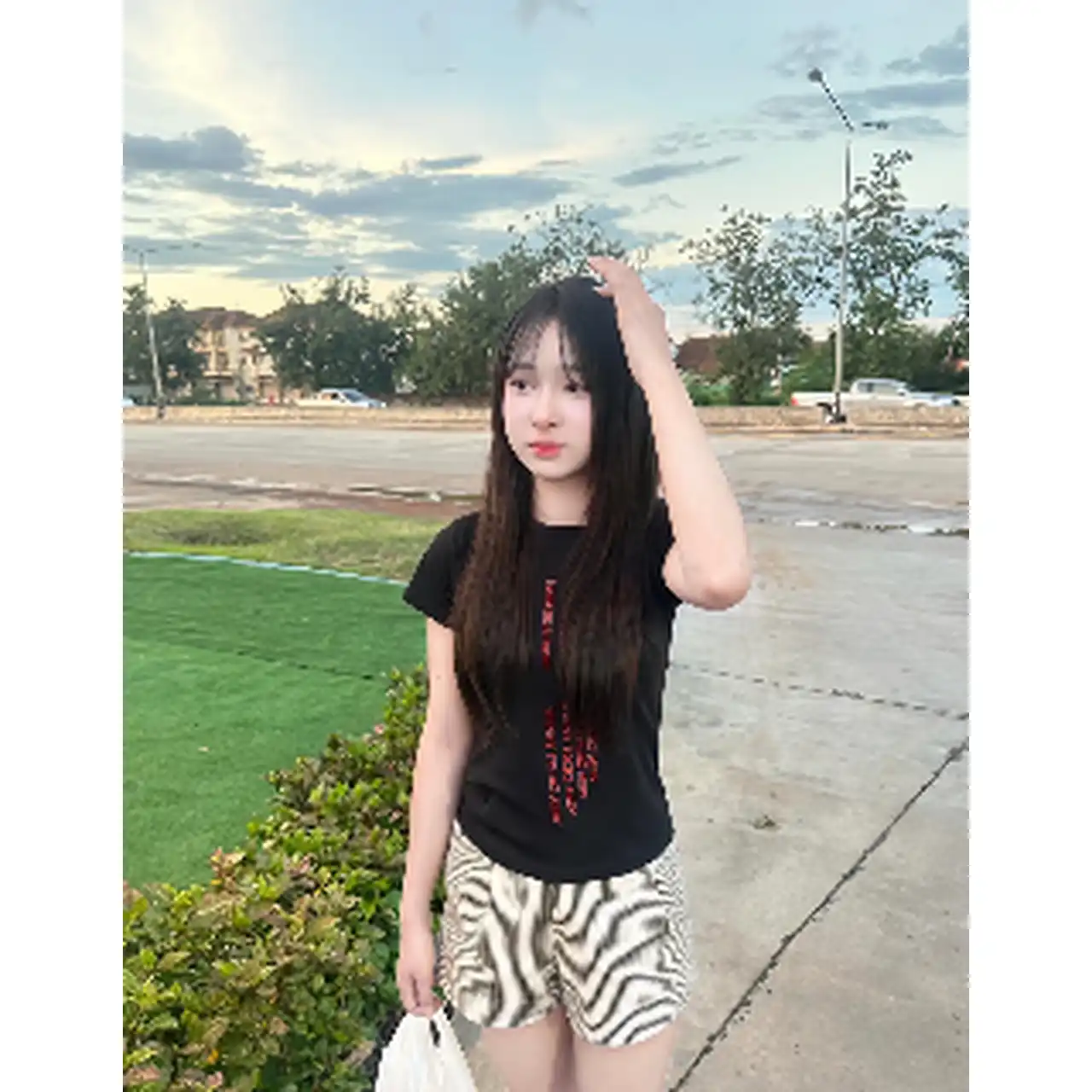  น้อง ขนม ⭐️ รีวิวการบ้าน รับงาน ชลบุรี - ไซด์ไลน์ตรงปก Fanschao